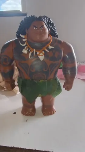 Maui moana Disney boneco