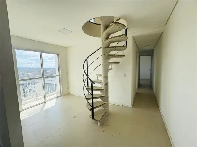 Cobertura à venda ou para alugar com 2 quartos no condomínio Triunfo, Guarulhos - SP