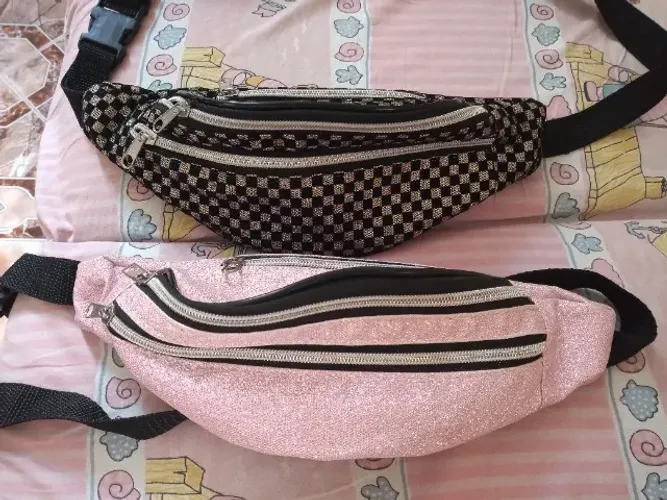 Pochetes com glitter