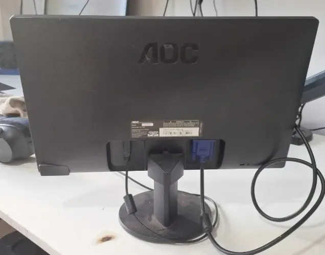 Monitor AOC