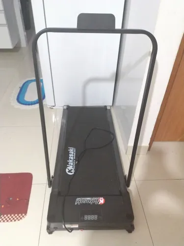 Esteira Motorizada Dobravel Cor Preta 110 V
