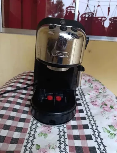 Cafeteria DeLonghi EC270(Leia a descrição)