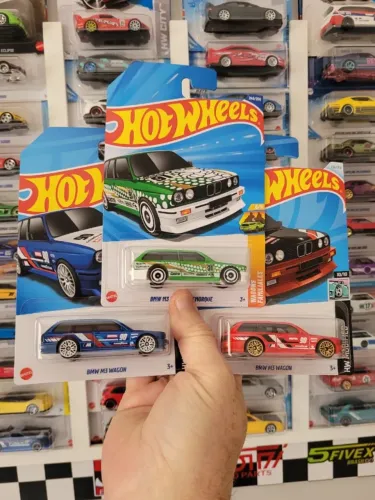 Trio BMW M3 Wagon Hot Wheels.