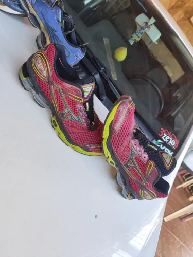 Tênis Mizuno Wave Creation 13   original  pego troca ou vendo 