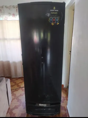 Cervejeira Gelopar porta Cega