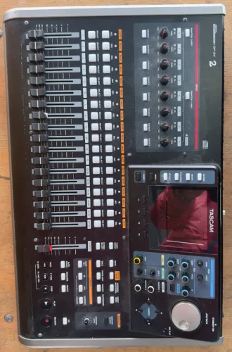 Mesa Digital tascam Portastudio DP24