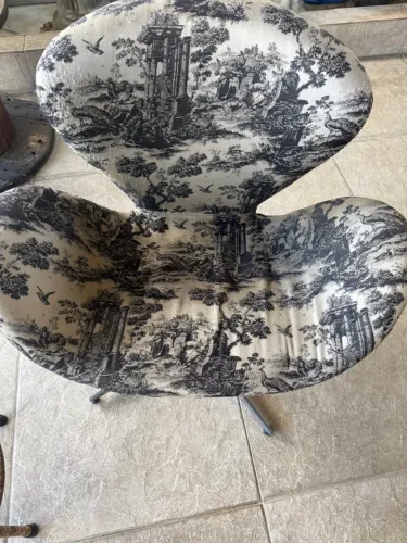 Poltrona Giratória Toile de Jouy preço excelente