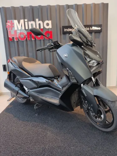 XMAX 250 CONECTED 2025