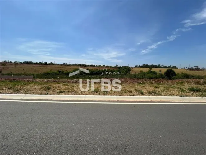 Lote à venda no Vinhas Flamboyant
