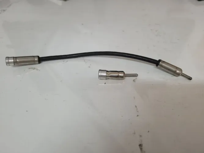 Adaptador antena autoradio