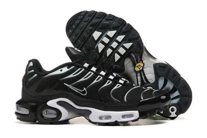 Tênis Nike Air Max Plus Tn Preto Branco Original Na Caixa