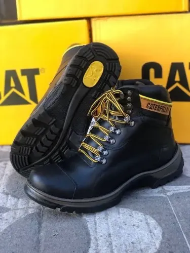 Bota Cat