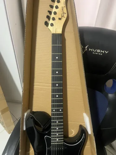 Guitarra Tagima 