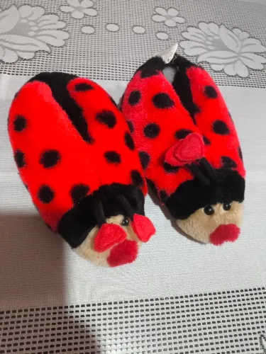 Pantufa infantil de joaninha Tam 30