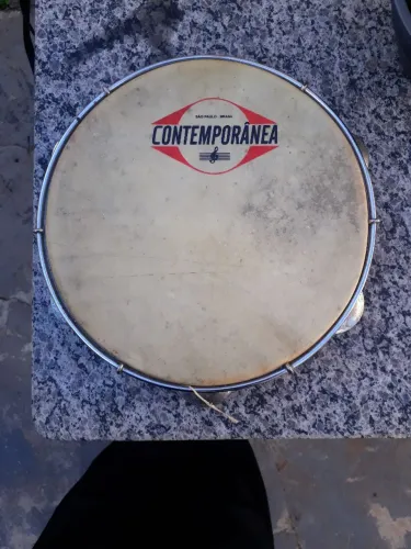 Pandeiro "comteporanea"  10 Pol. Couro original, aro super leve.