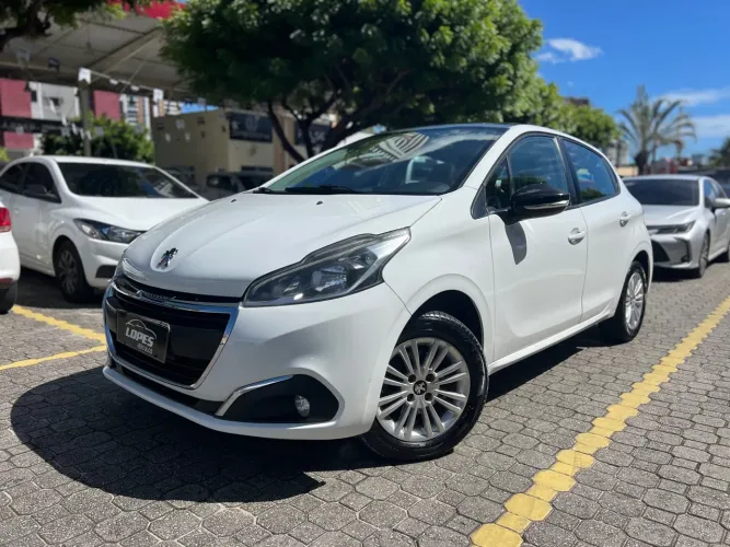 Peugeot 208 Griffe 1.6 2018 Teto Panorâmico
