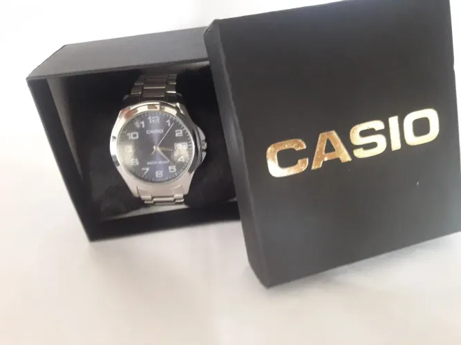 Relógio Casio fundo azul na caixa + brinde