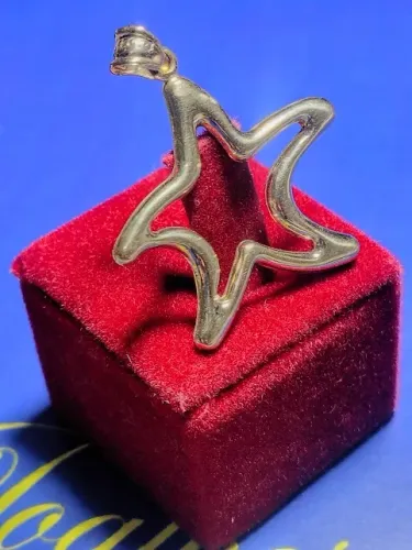 Pingente Estrela Ouro 18 Kilates Peso 1.00 Grama 30 mm                                    
