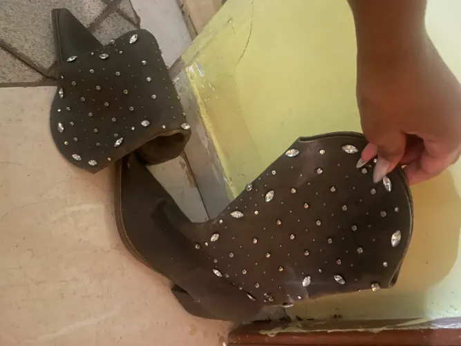 Bota de couro legítimo feminina