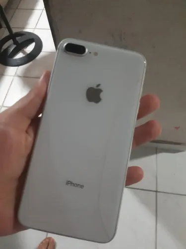 iPhone 8 Plus