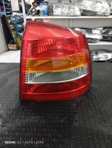 Lanterna direita astra hatch 1998 a 2002 Tricolor