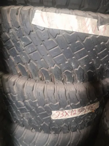 Pneus usados 32x12.50/18