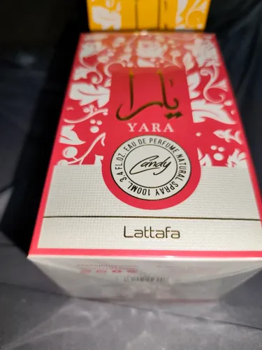 Perfume Feminino Lattafa Yara Candy Eau de Parfum 100ml, uma fragrância oriental.. PERFUME