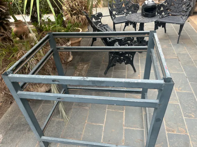 Bancada de metalon