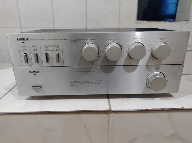 Amplificador Power Nashvile 250 + Camara de eco Nashvile 