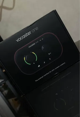 Interface de Áudio Focusrite Vocaster One