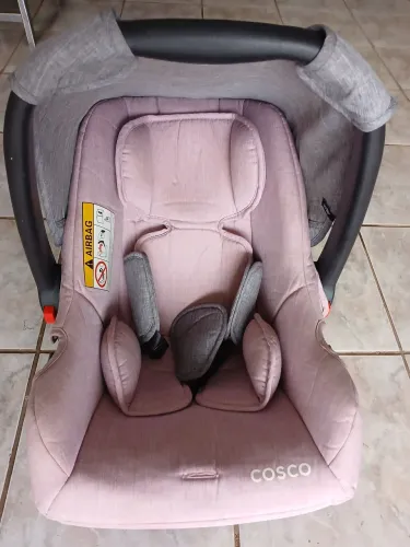 Vendo lindo bebê conforto
