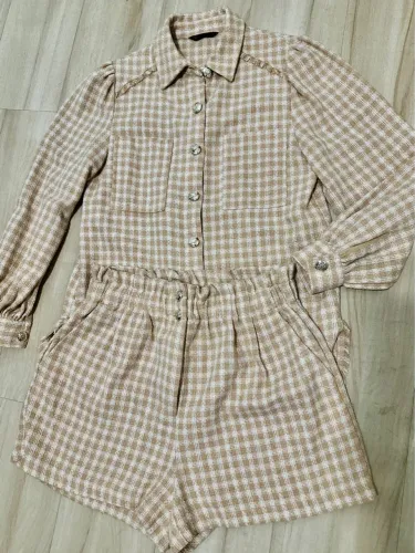 Conjunto em Tweed com botões dourados tam  M