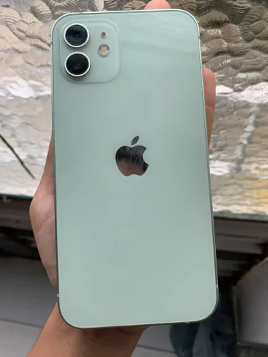 Iphone 12 verde