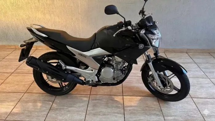 Excelente Fazer 250 ano 2014/14, baixa quilometragem 