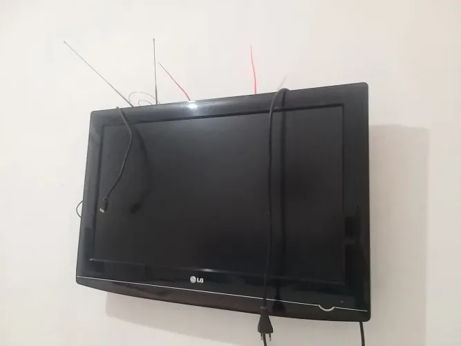 Vendo uma TV