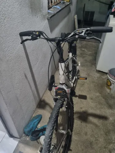 Bicicleta aro 26 top confortável demais bem conservada