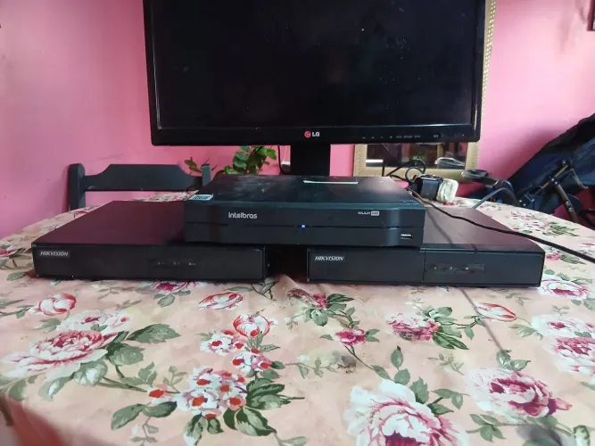 Vendo 3 DVR para Cameras dr segurança