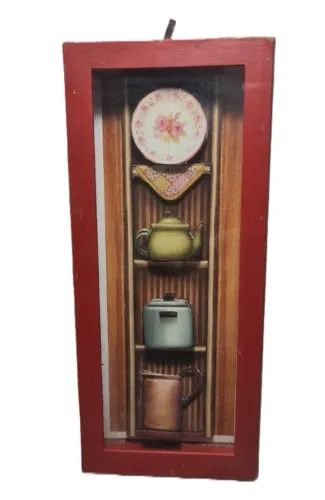 Quadro decorativo vertical para cozinha foi feito com a técnica artesanal conhecida como a