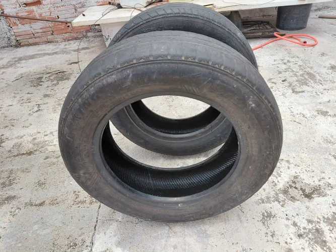 Pneus "quebra-galho" para sítio ou cidade, aro 15, 185/65.
