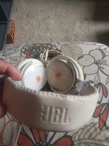Fone Headphone JBL C700SI Branco Com Fio - Para Conserto ou Peças (Defeito no Cabo), LEIA