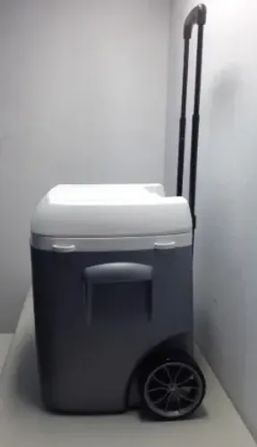 Cooler Igloo 57L (4 caixas de latão)