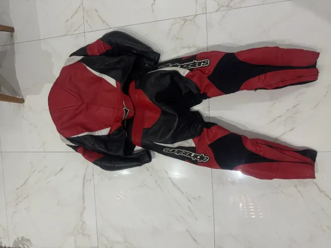 Macacão esportivo moto