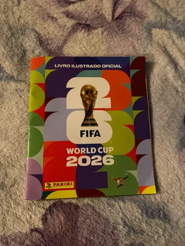 Vendo álbum da Copa 2026 capa mole.nenhuma figurinha colada.