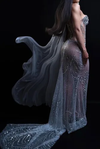 Vestido longo de festa bordado
