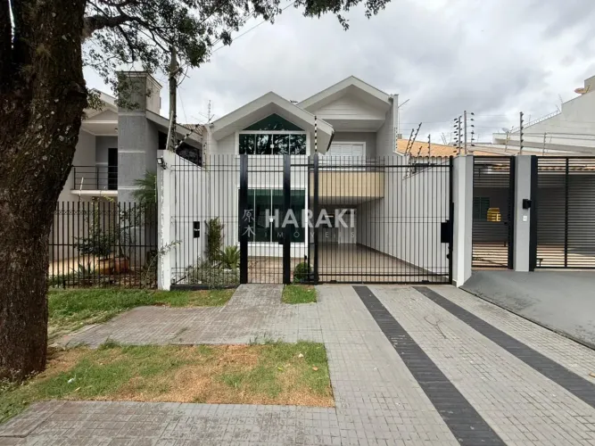 Sobrado a venda no bairro Jardim Itália - Maringá/PR