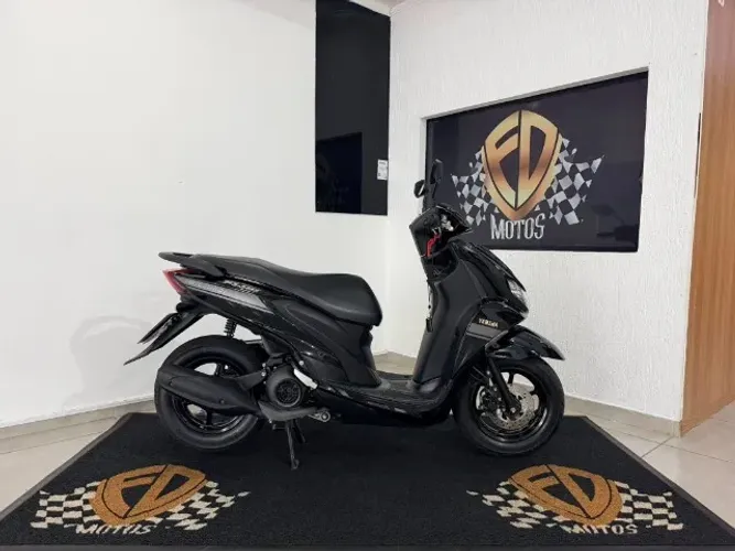 Yamaha:Fluo 125 2024 Abs 8.720Km
