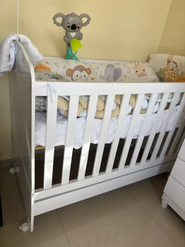 Berço usado pouquíssimas vezes