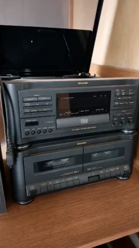 Som Toca Discos e Toca Fitas Sharp Raridade para Colecionador Vendendo Barato