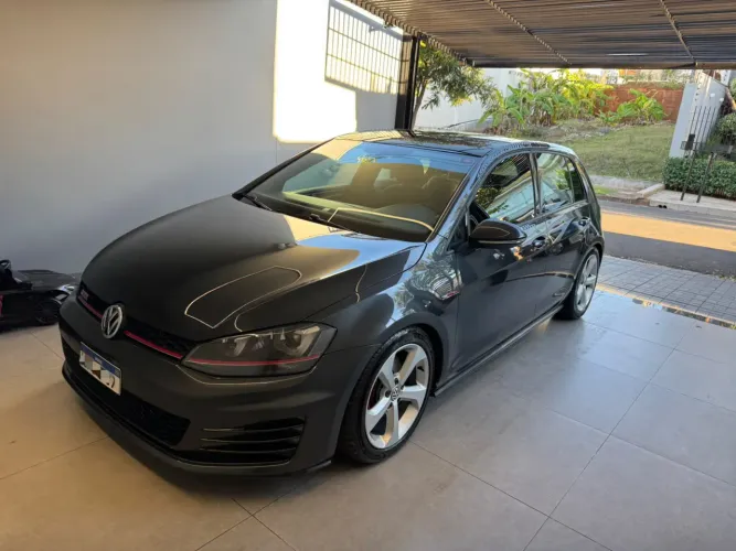 Volkswagen Golf GTI 2.0 TSI 220cv Aut. 2017