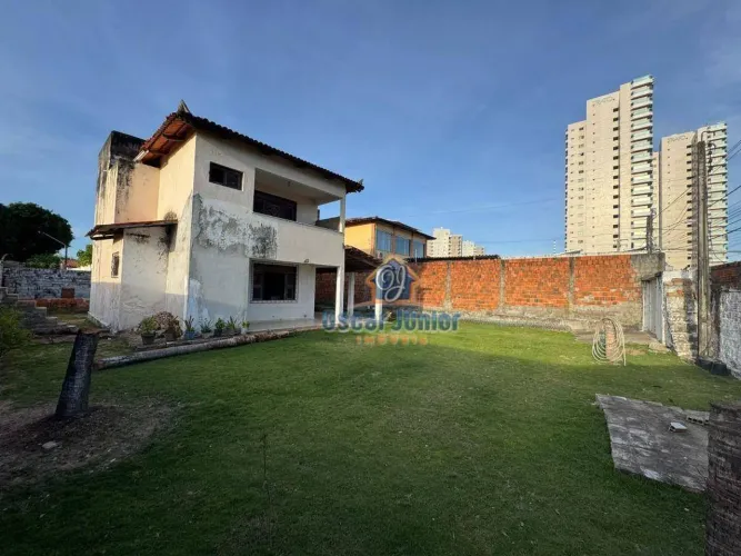 Casa Dúplex com 3 Quartos + Wc Social - venda por R$ 800.000 ou aluguel por R$ 5.500/mês -